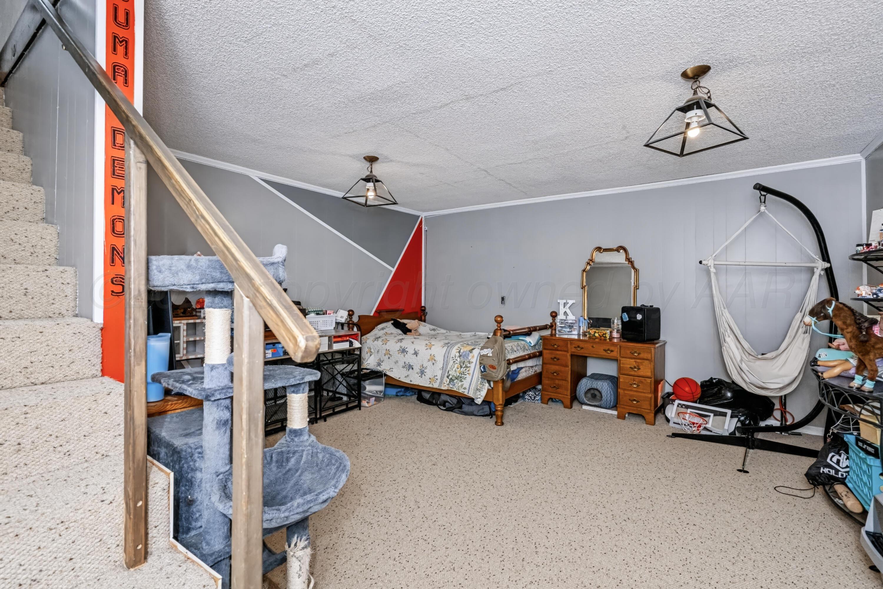 725 Bennett Drive Property Photo 39