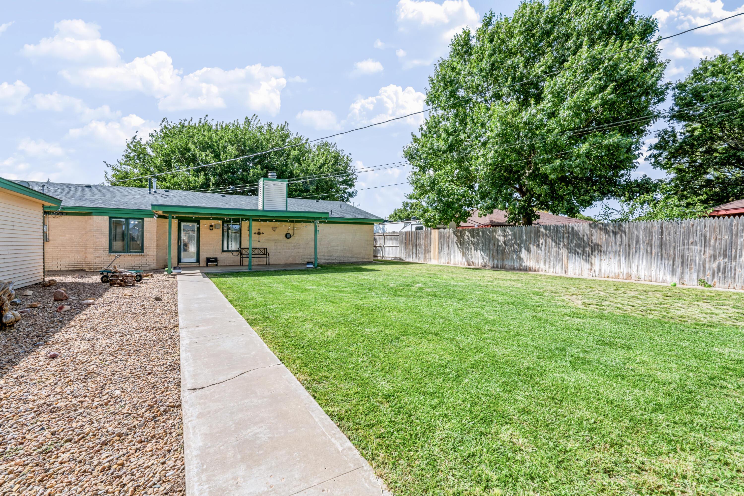 725 Bennett Drive Property Photo 44