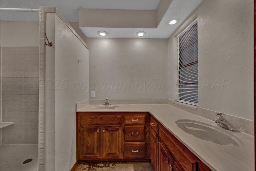 6702 Terryville Drive Property Photo 15