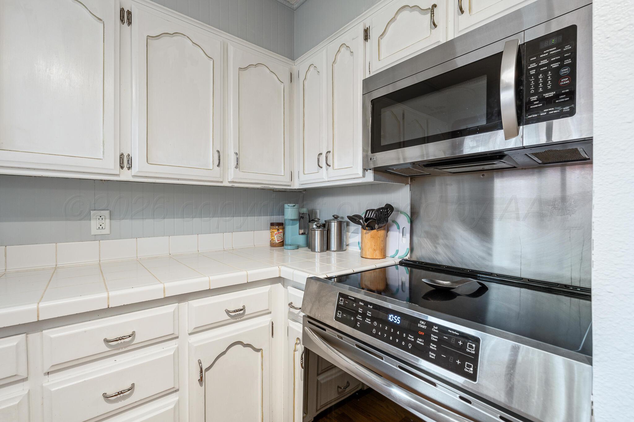 3617 S Austin Street Property Photo 6