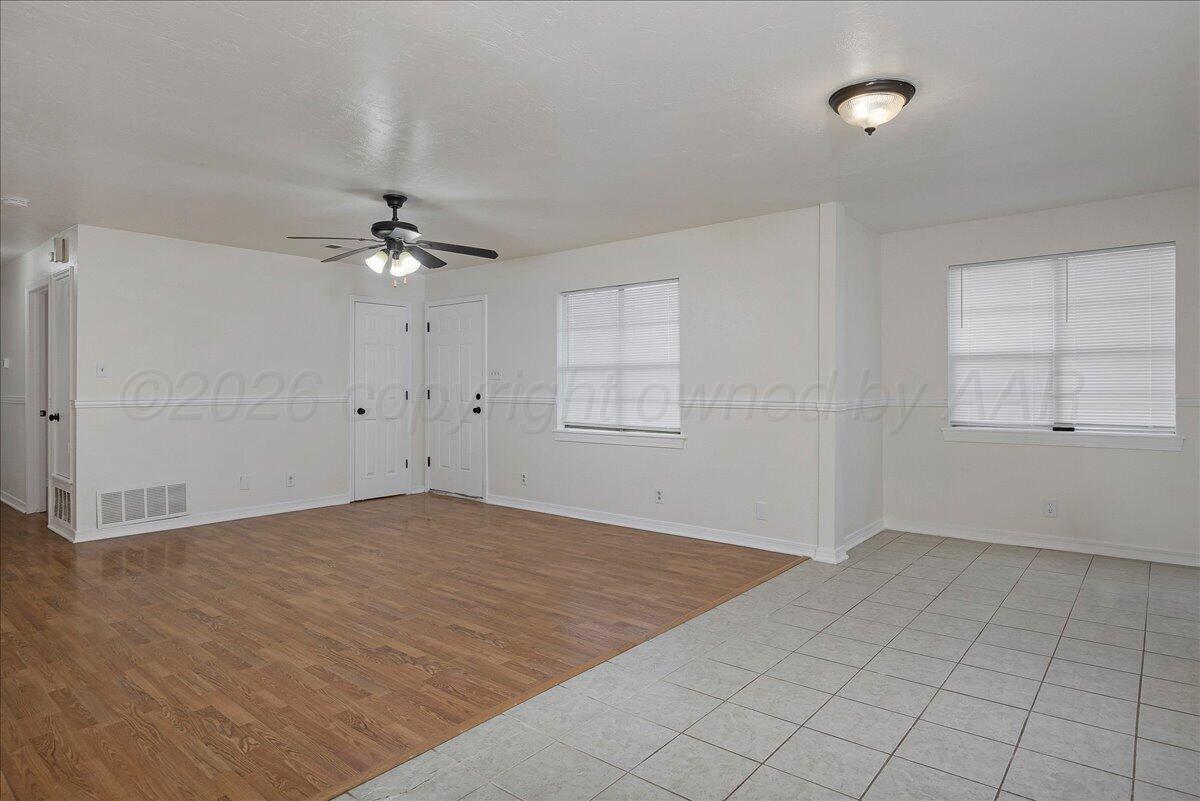 4415 S Hayden Street Property Photo 4