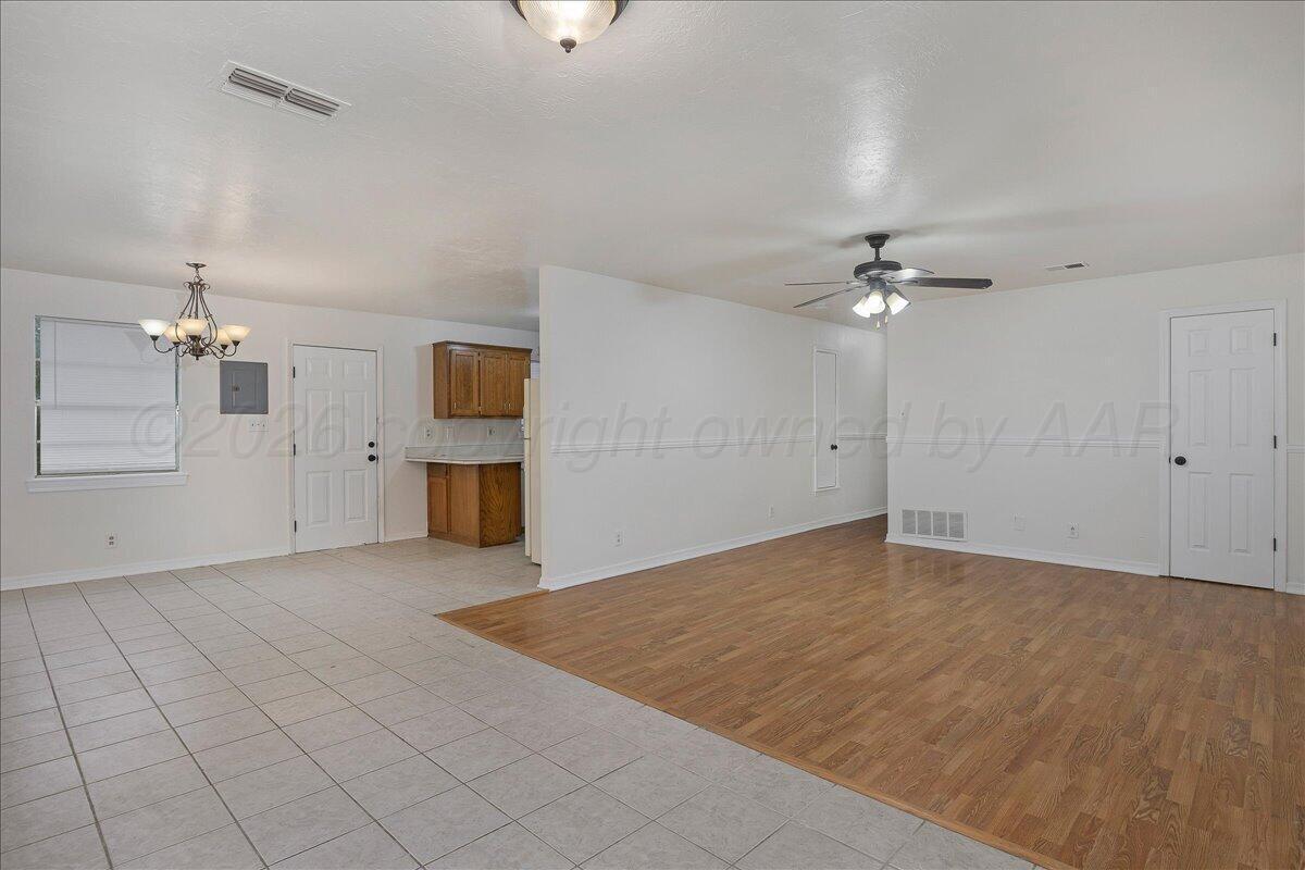 4415 S Hayden Street Property Photo 6