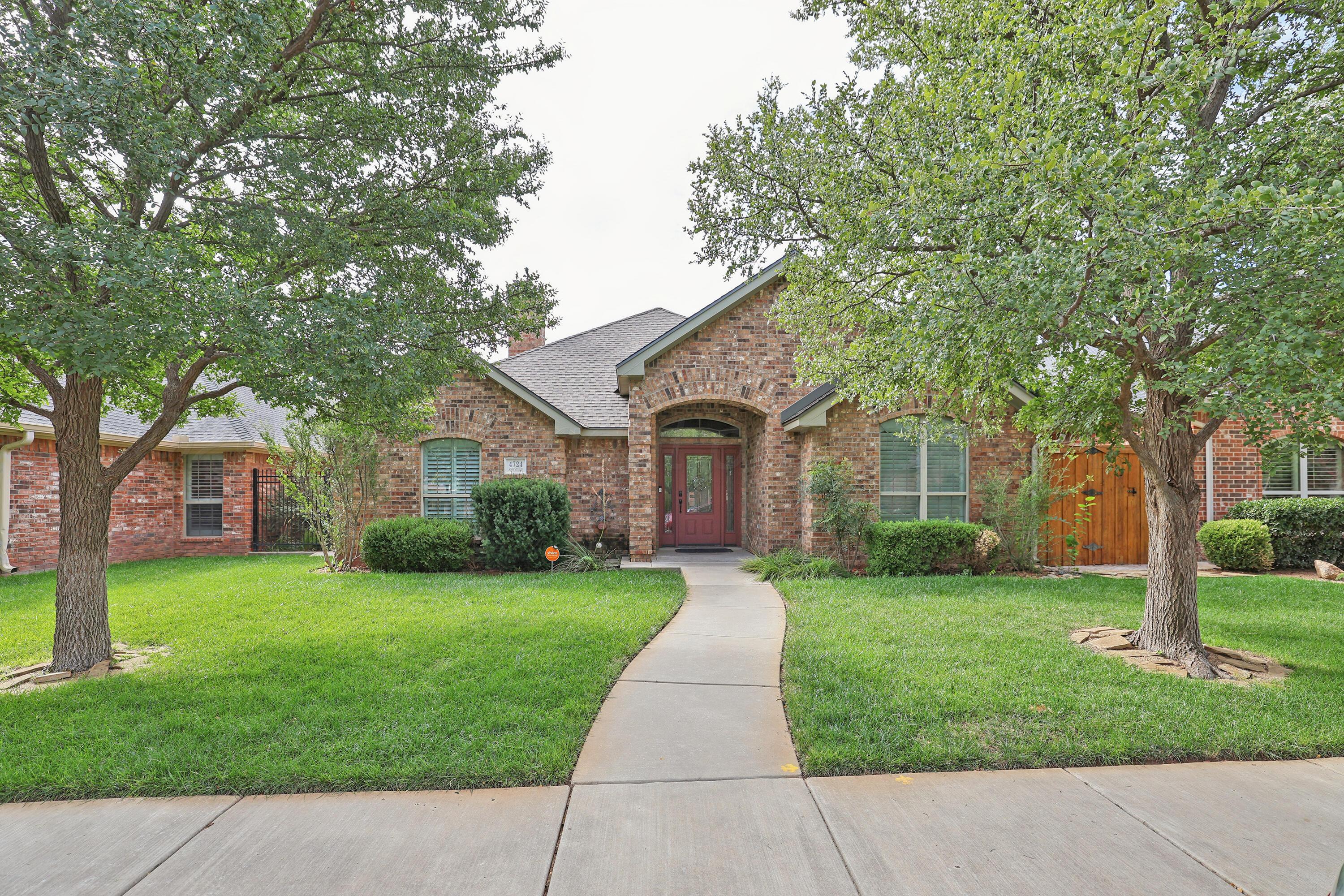 4724 ASHVILLE Place Property Photo 1