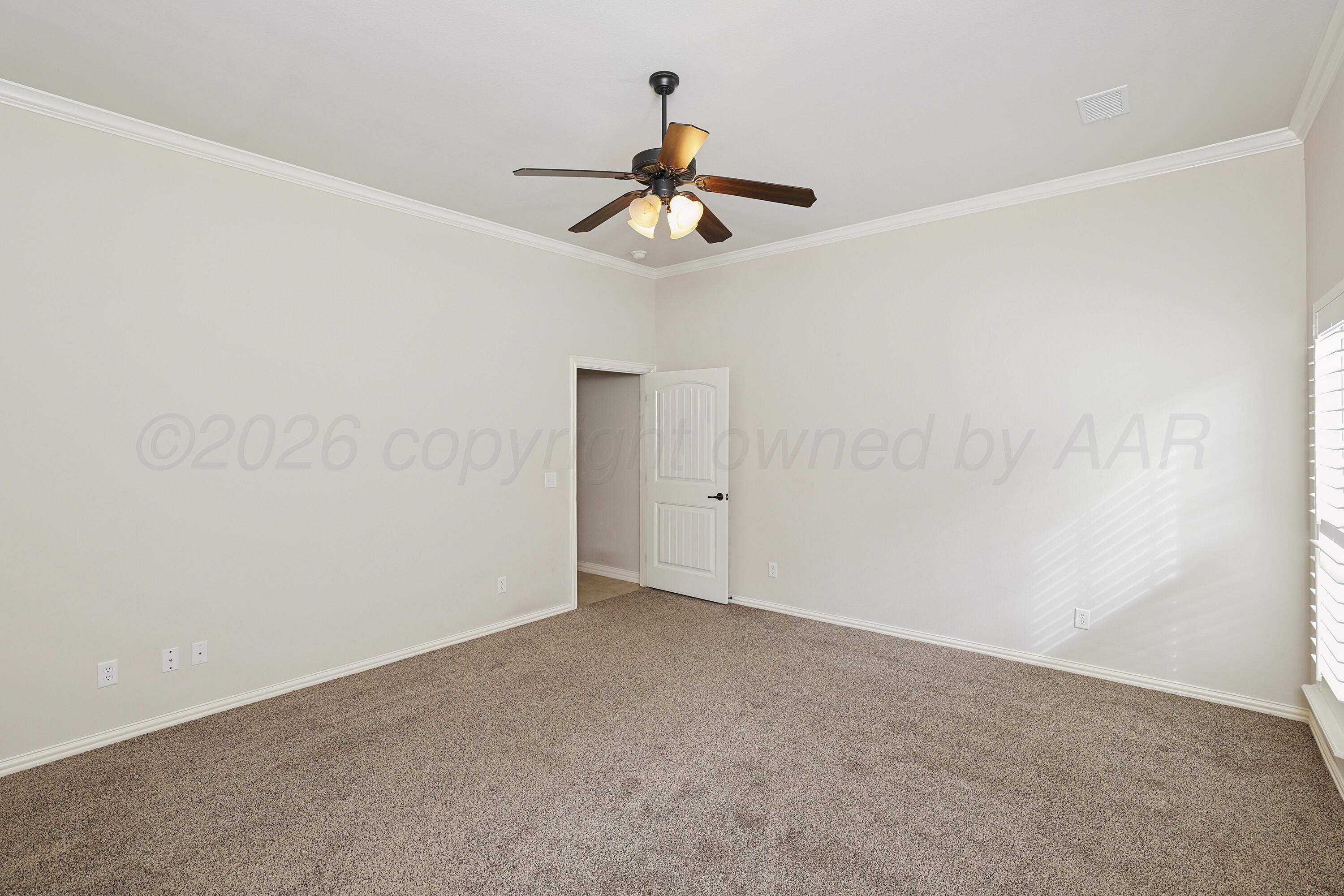 4724 Ashville Place Property Photo 10