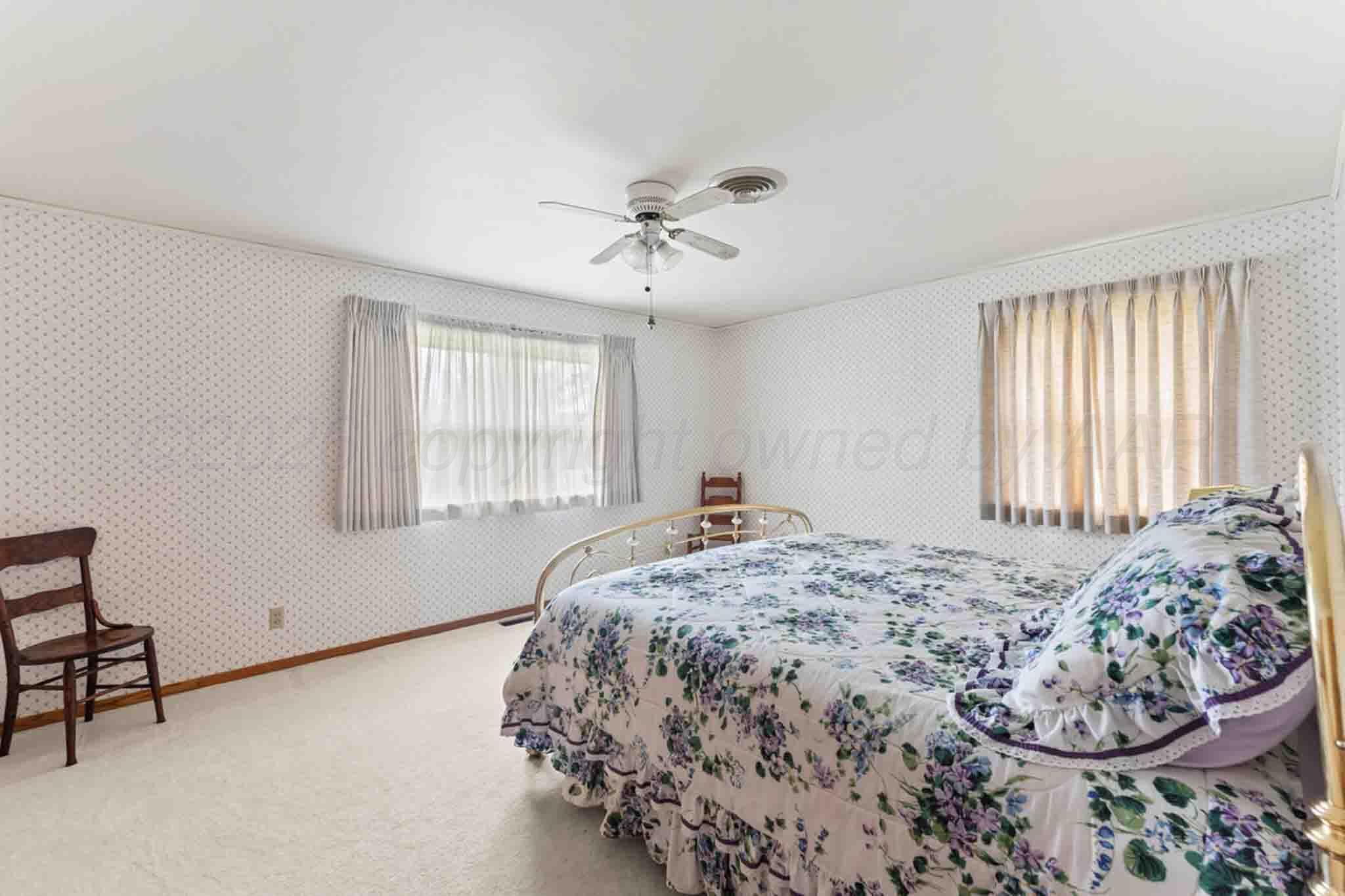 905 S Main Street Property Photo 32