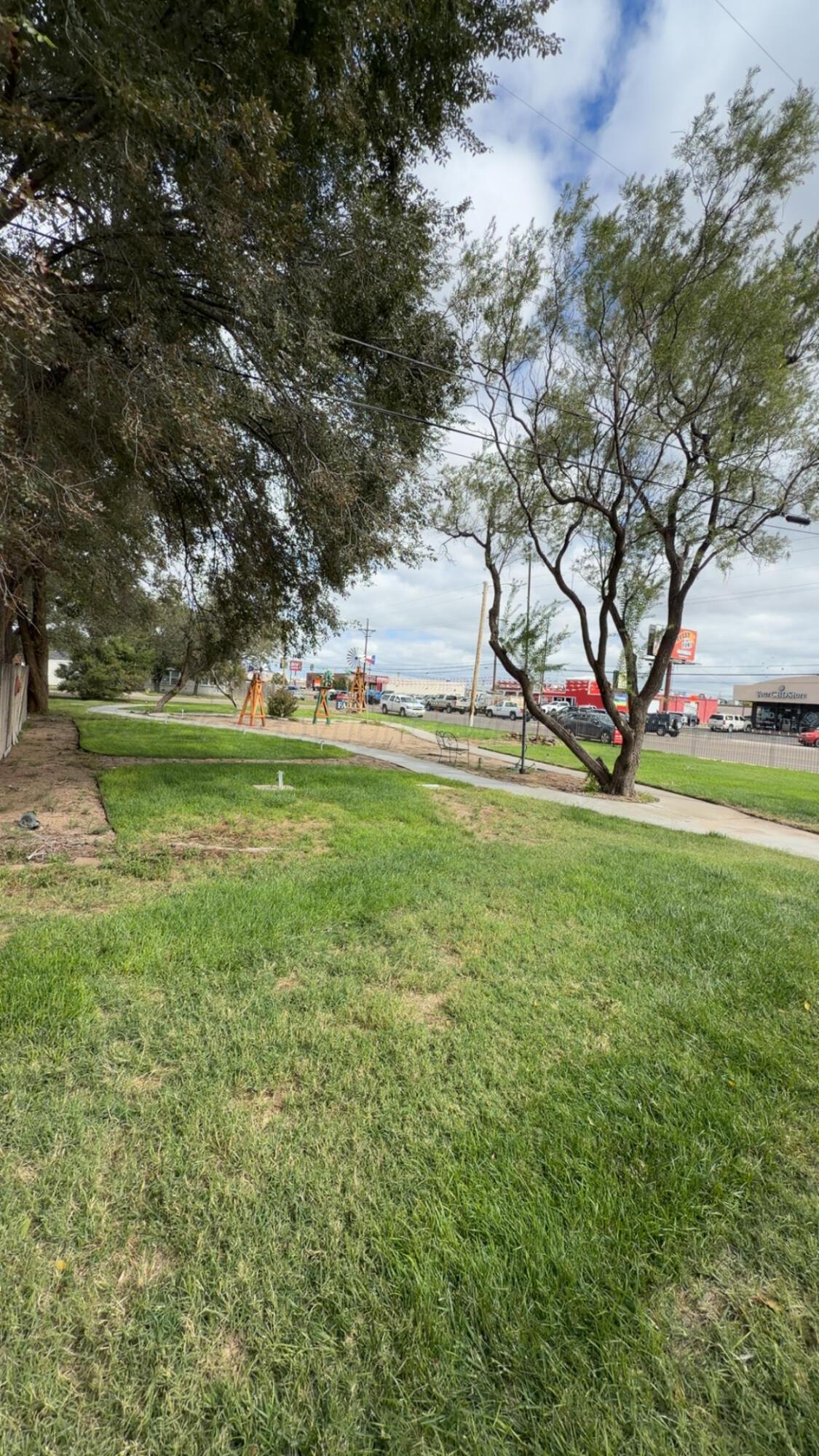 4201 King Avenue Property Photo 2
