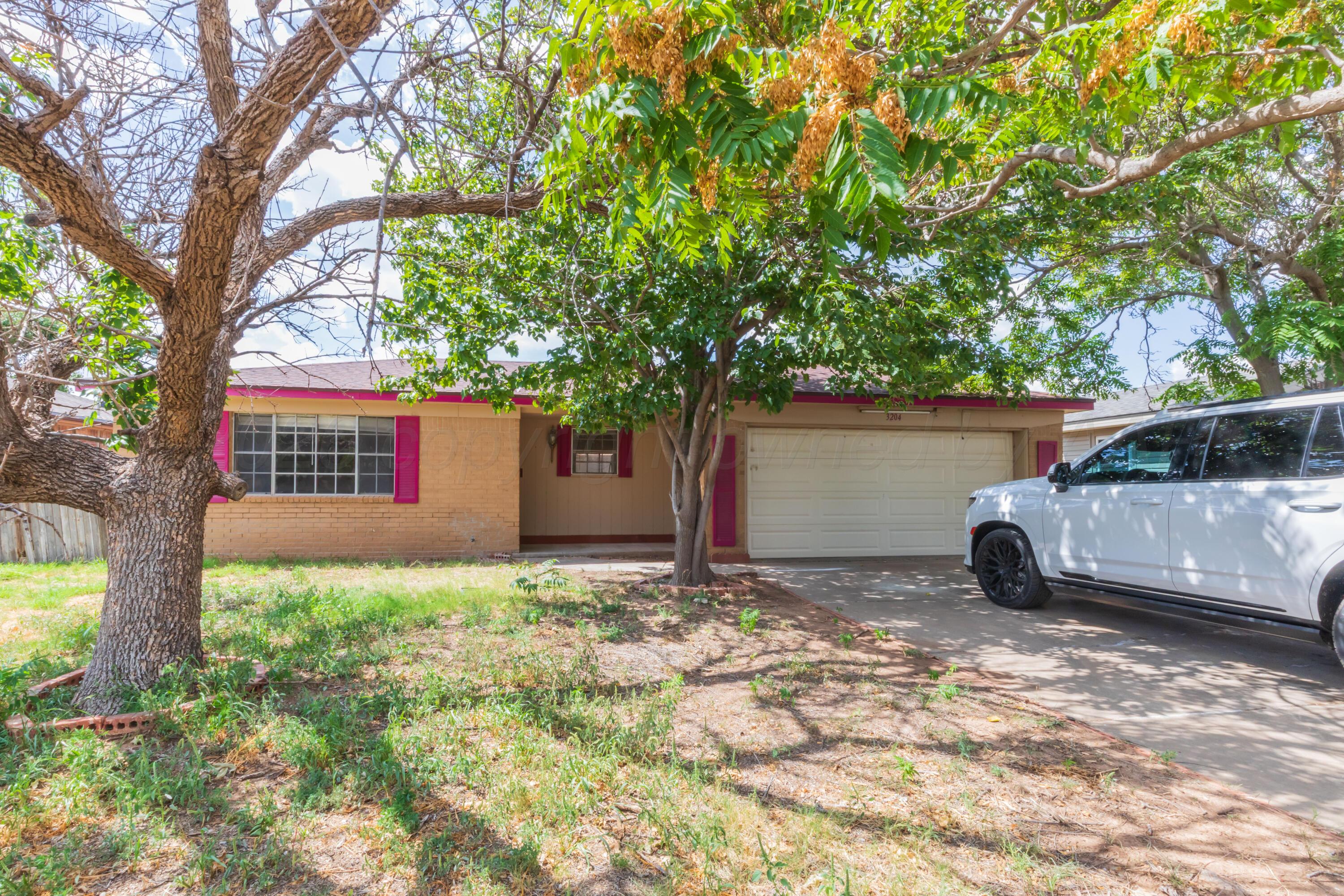 3204 Oakdale Drive Property Photo 1