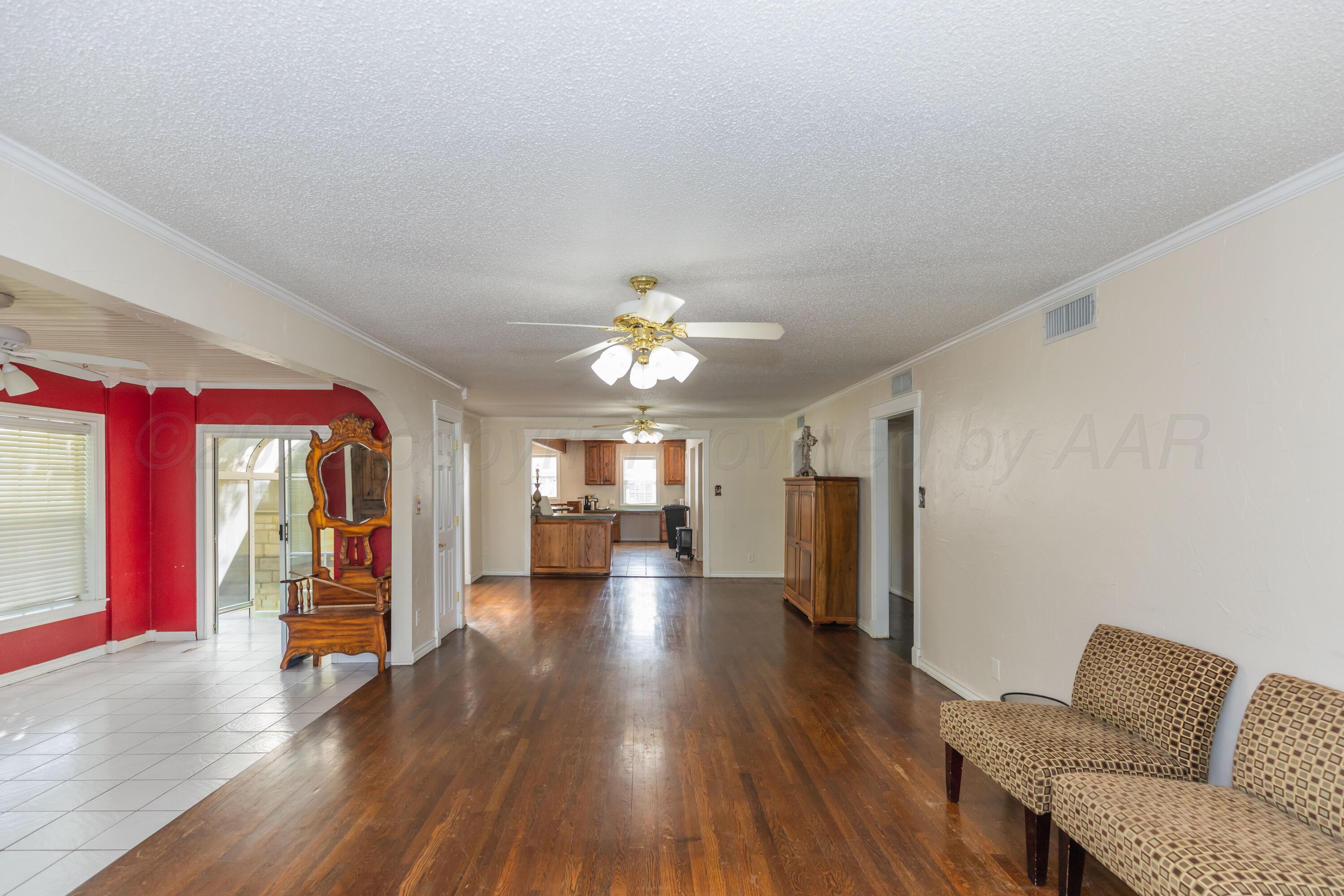 2422 5th Avenue Property Photo 5