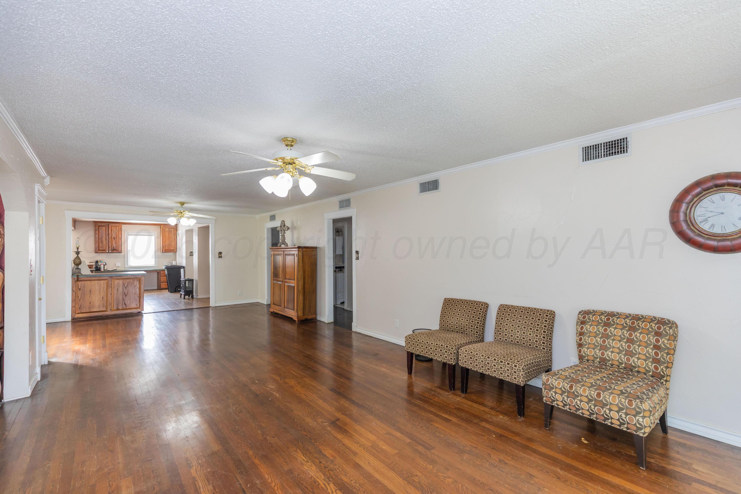 2422 5th Avenue Property Photo 7