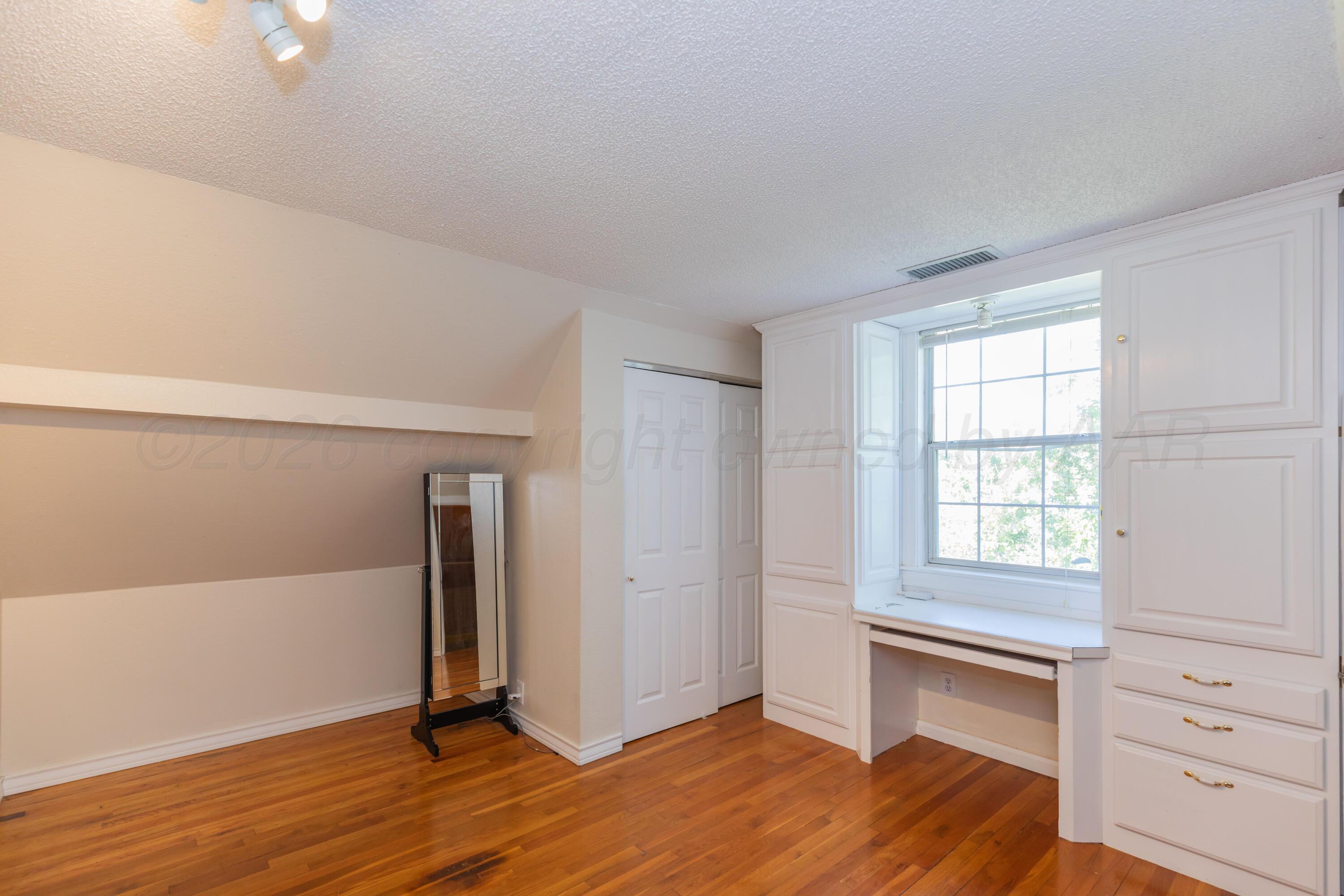 2422 5th Avenue Property Photo 29