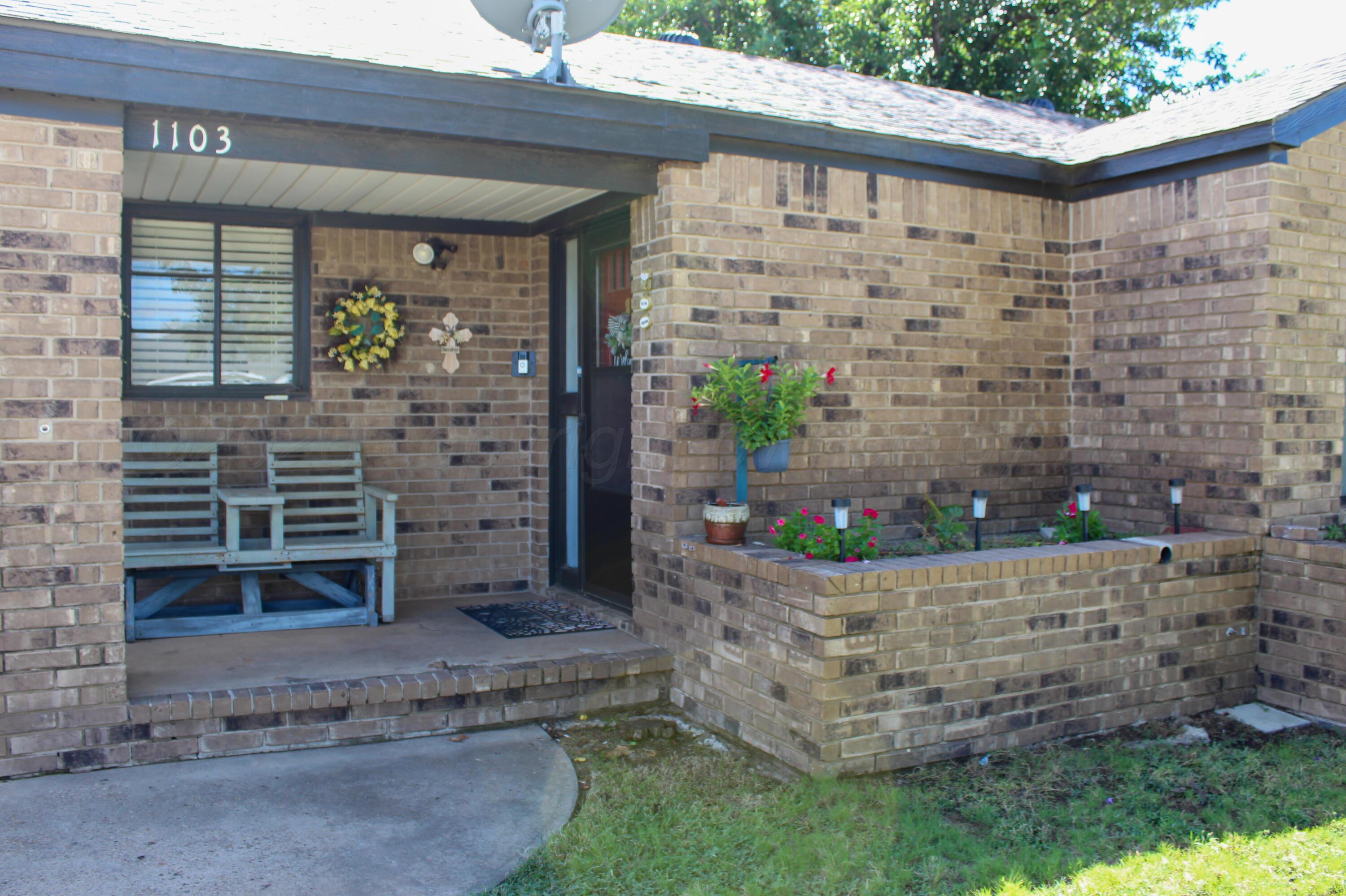 1103 Monroe Street Property Photo 3