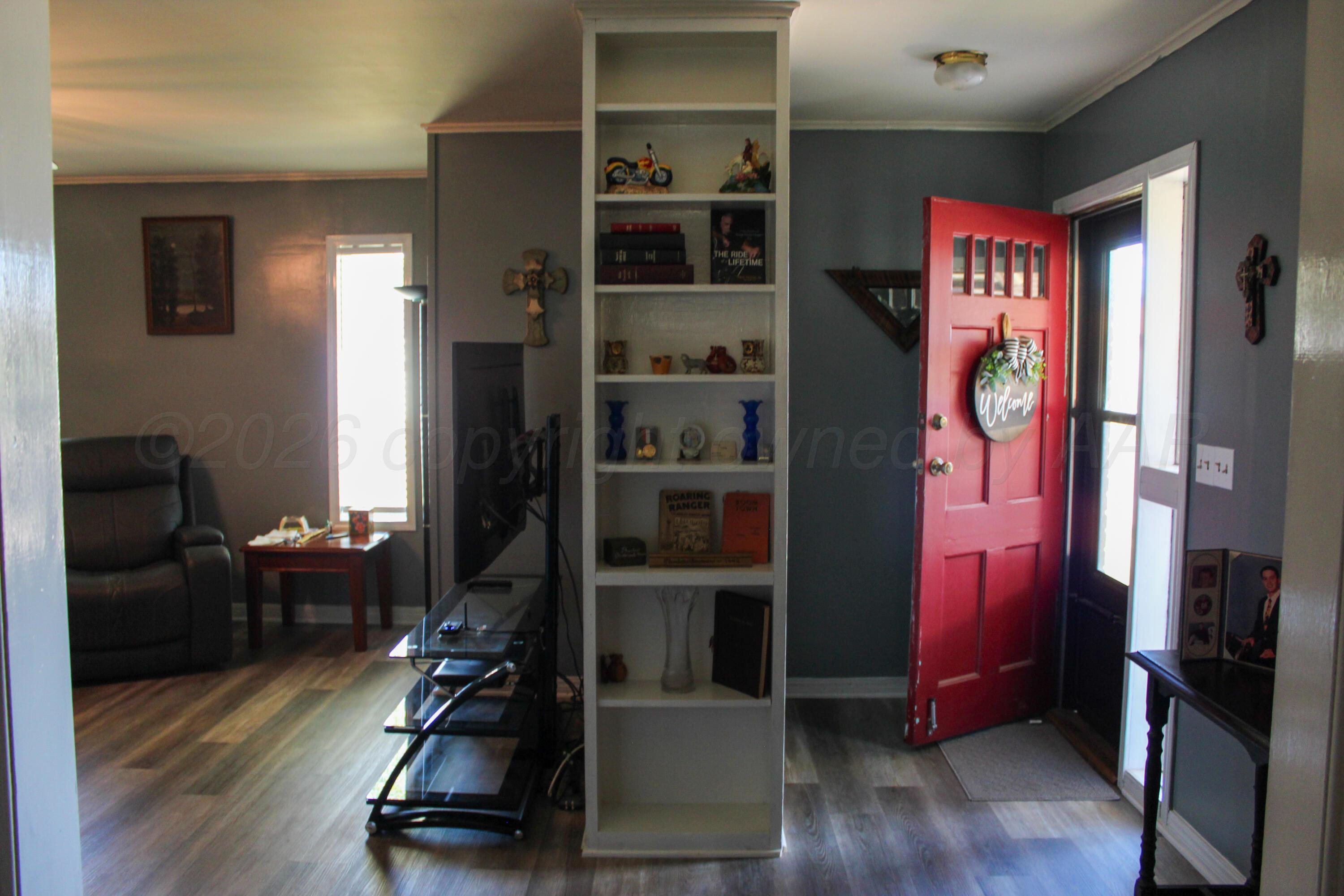 1103 Monroe Street Property Photo 5