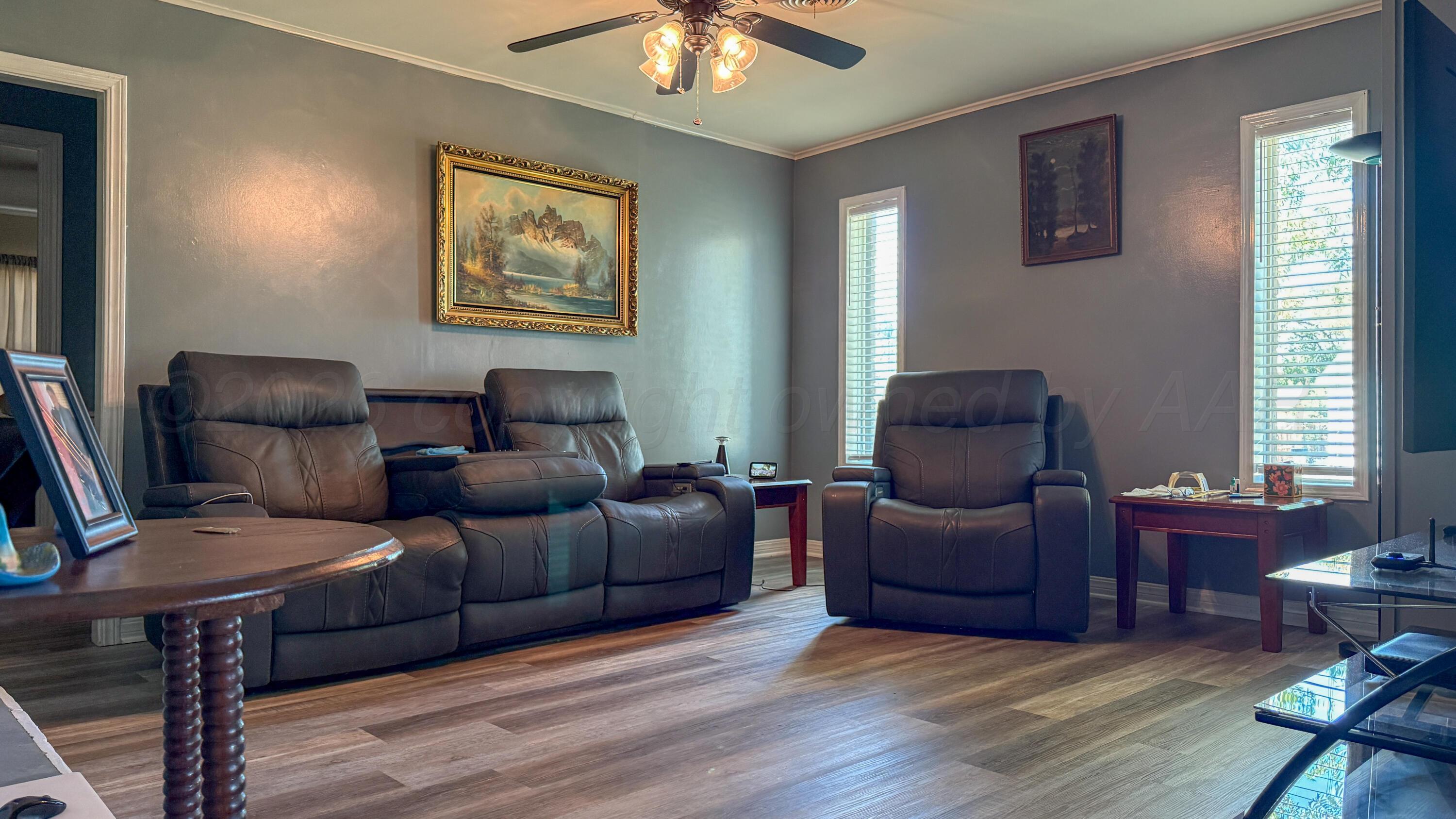 1103 Monroe Street Property Photo 6