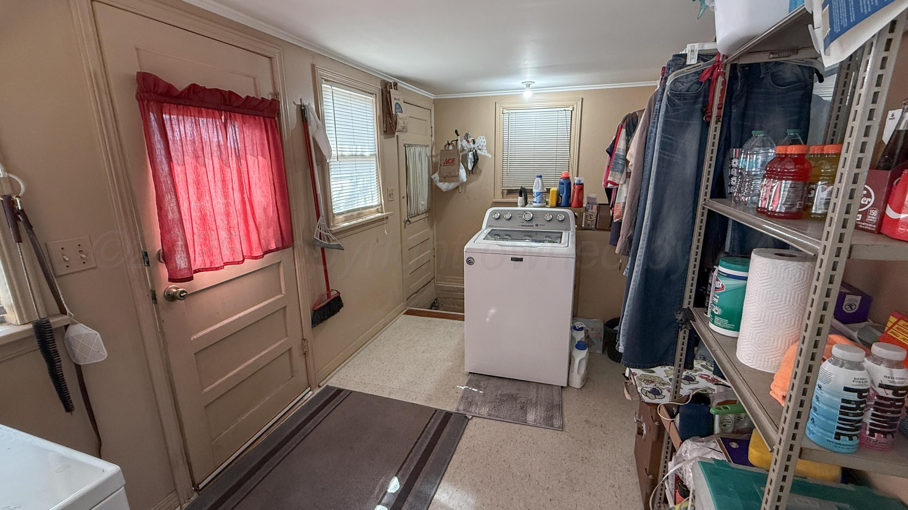 1103 Monroe Street Property Photo 14