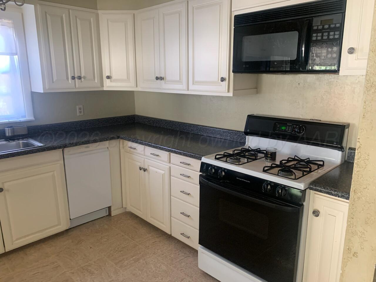103 N Palo Duro Street Property Photo 6