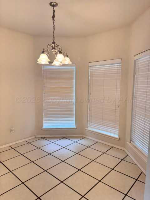 6304 S Crockett Street Property Photo 3