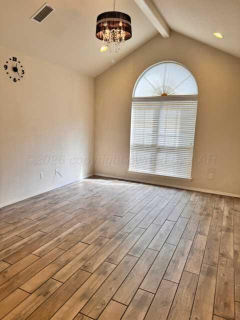 6304 S Crockett Street Property Photo 6