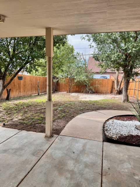 6304 S Crockett Street Property Photo 15