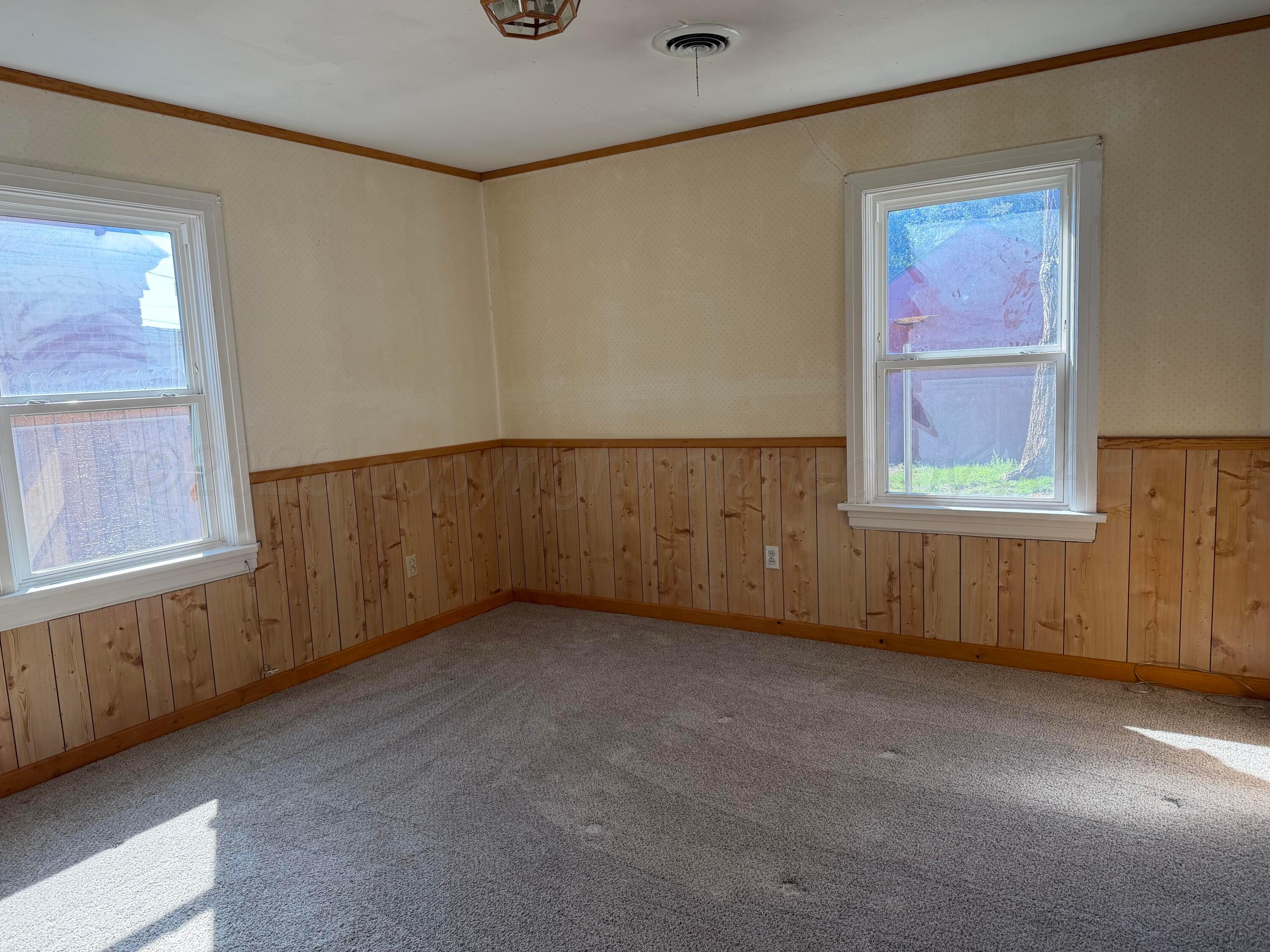 1718 S Monroe Street Property Photo 4