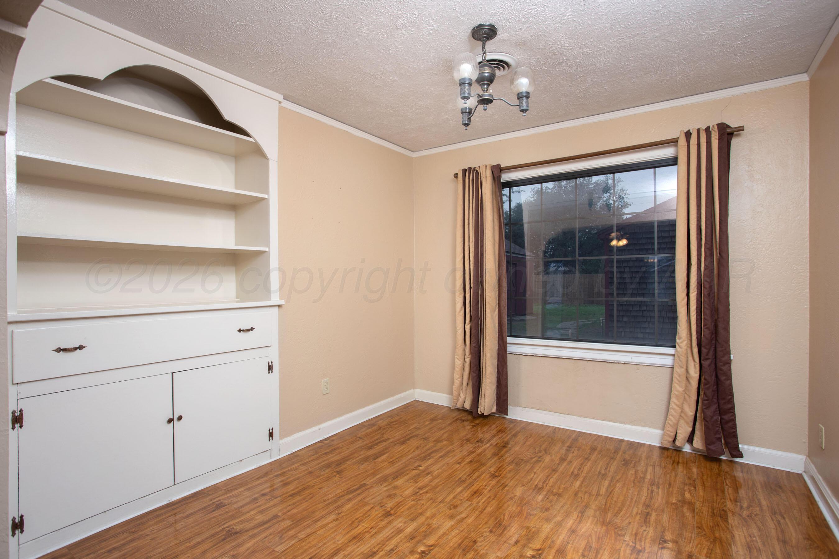 1718 S Monroe Street Property Photo 5