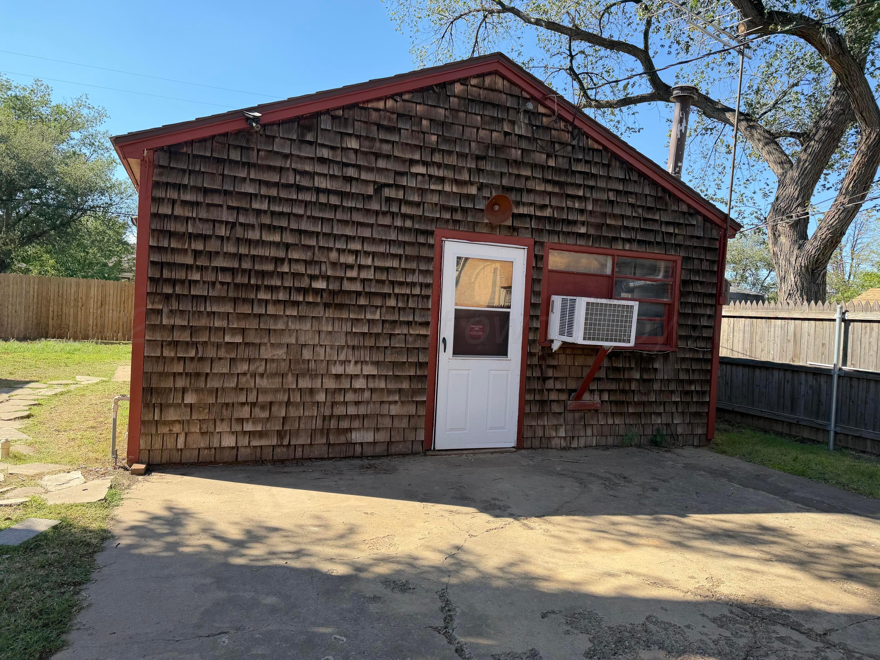 1718 S Monroe Street Property Photo 14