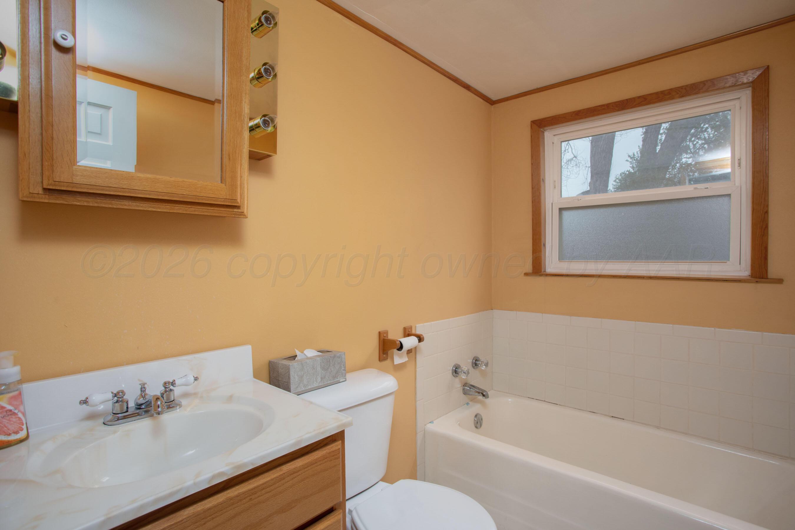 1718 S Monroe Street Property Photo 16