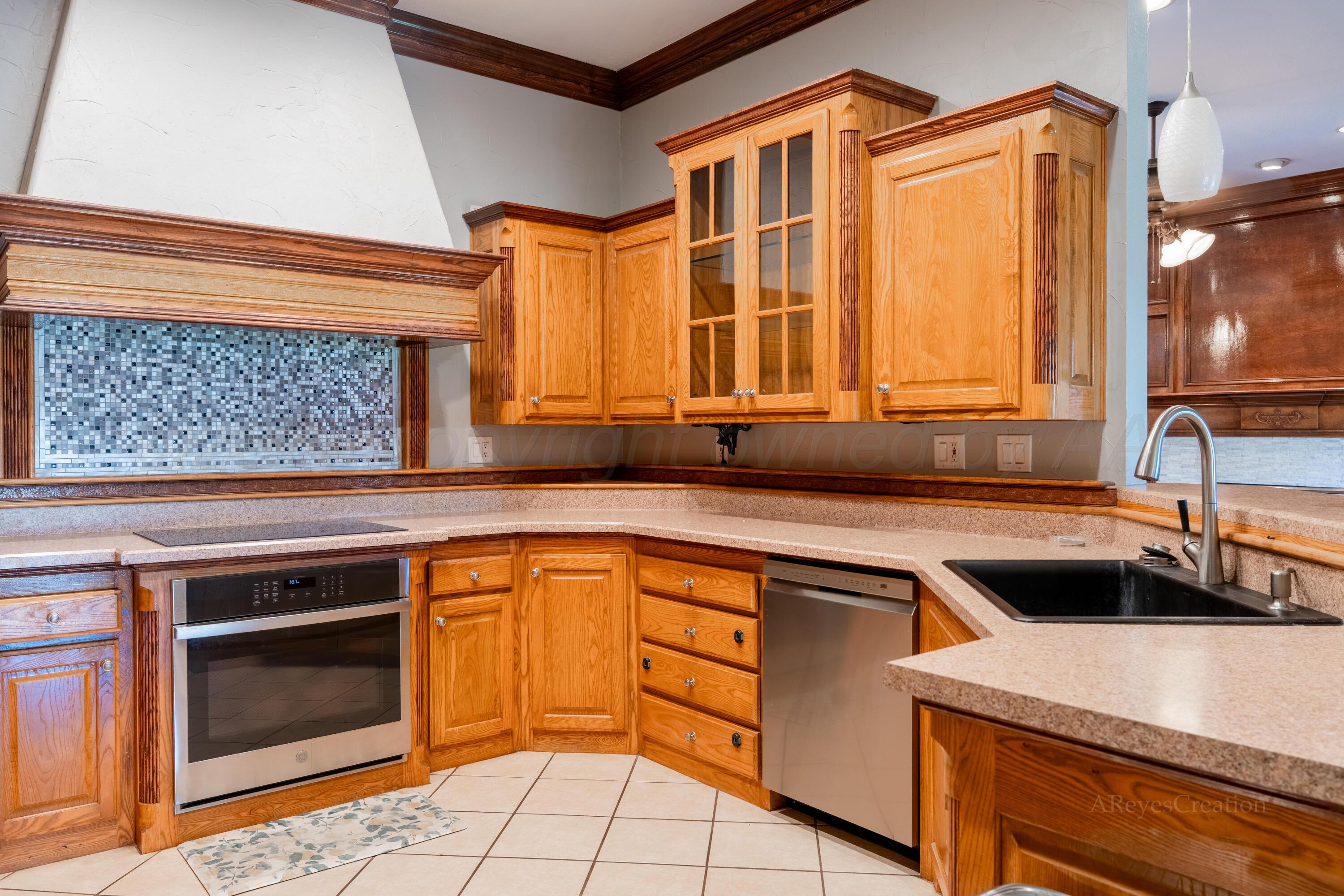 6520 Milligan Place Property Photo 15