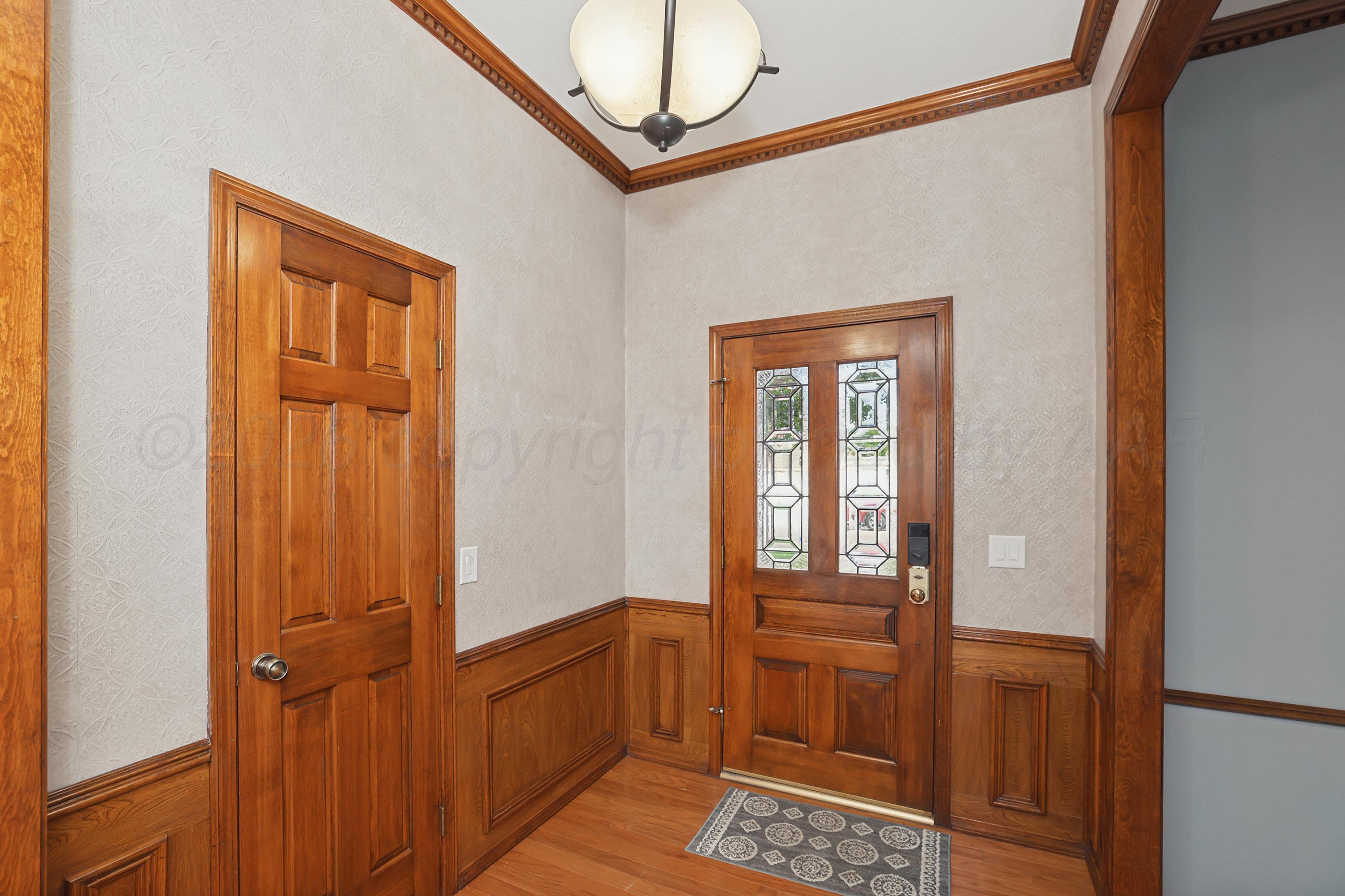 7709 Underwood Drive Property Photo 3