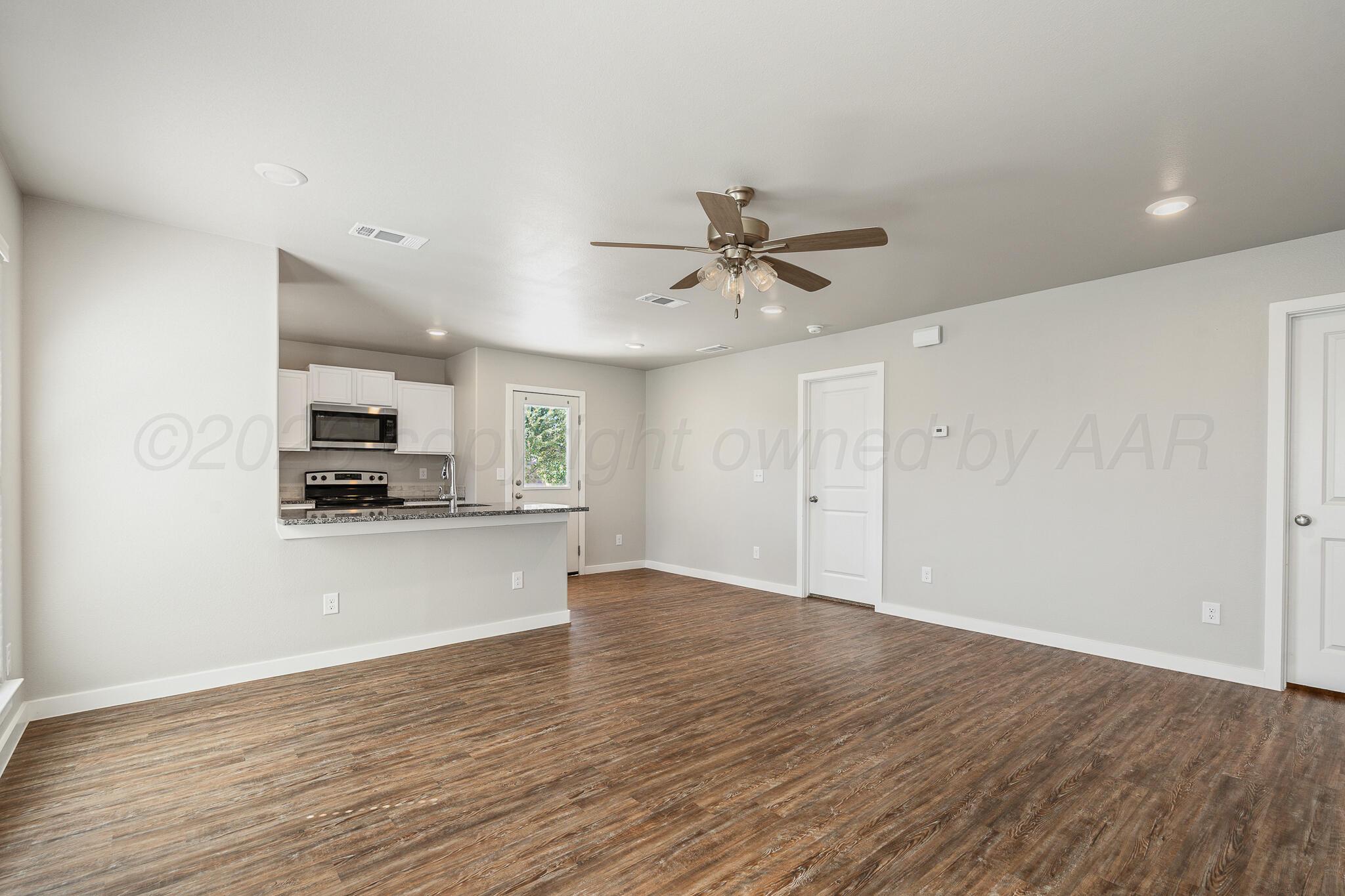 5000 Locker Street Property Photo 5