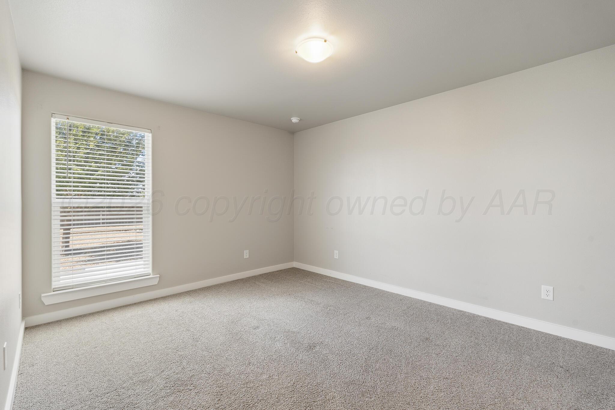 5000 Locker Street Property Photo 10