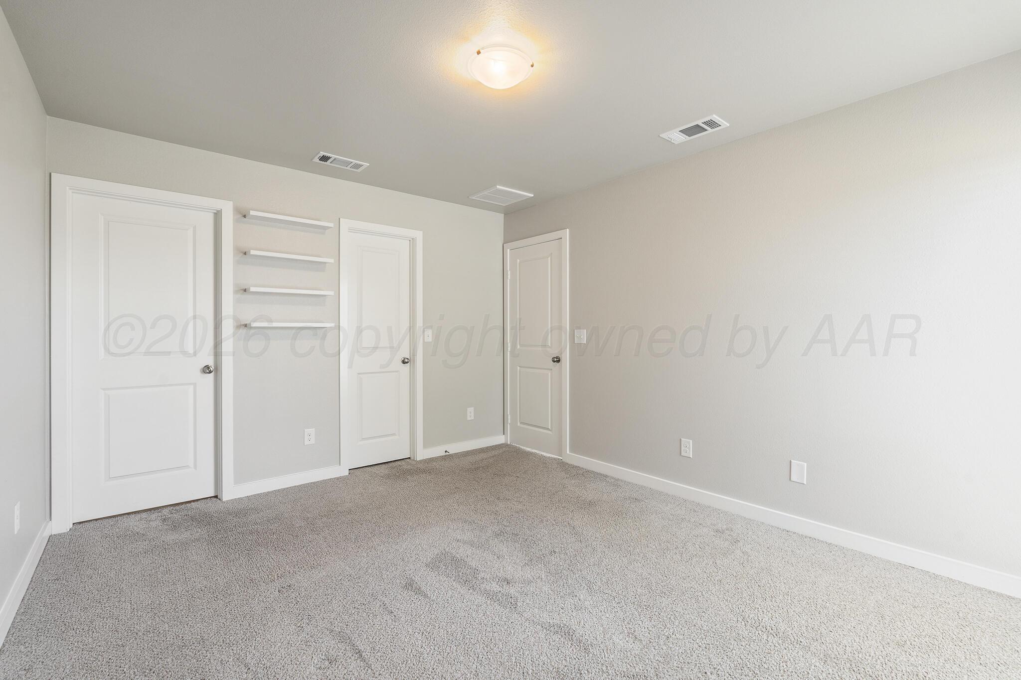 5000 Locker Street Property Photo 11