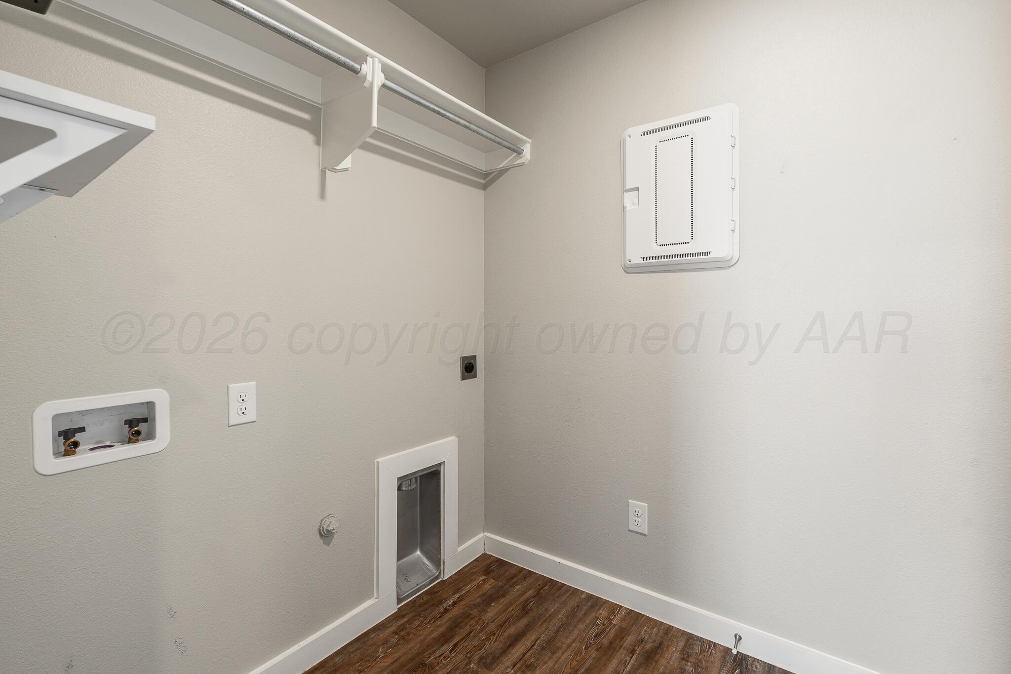 5000 Locker Street Property Photo 20