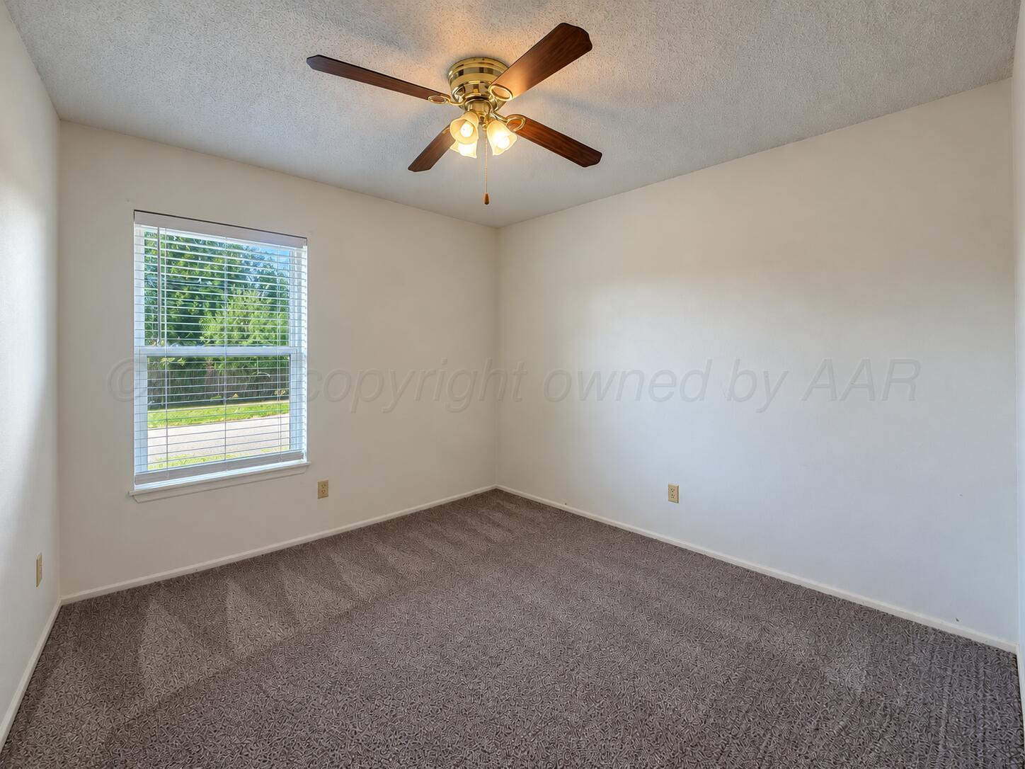 1505 E Geary Road Property Photo 9