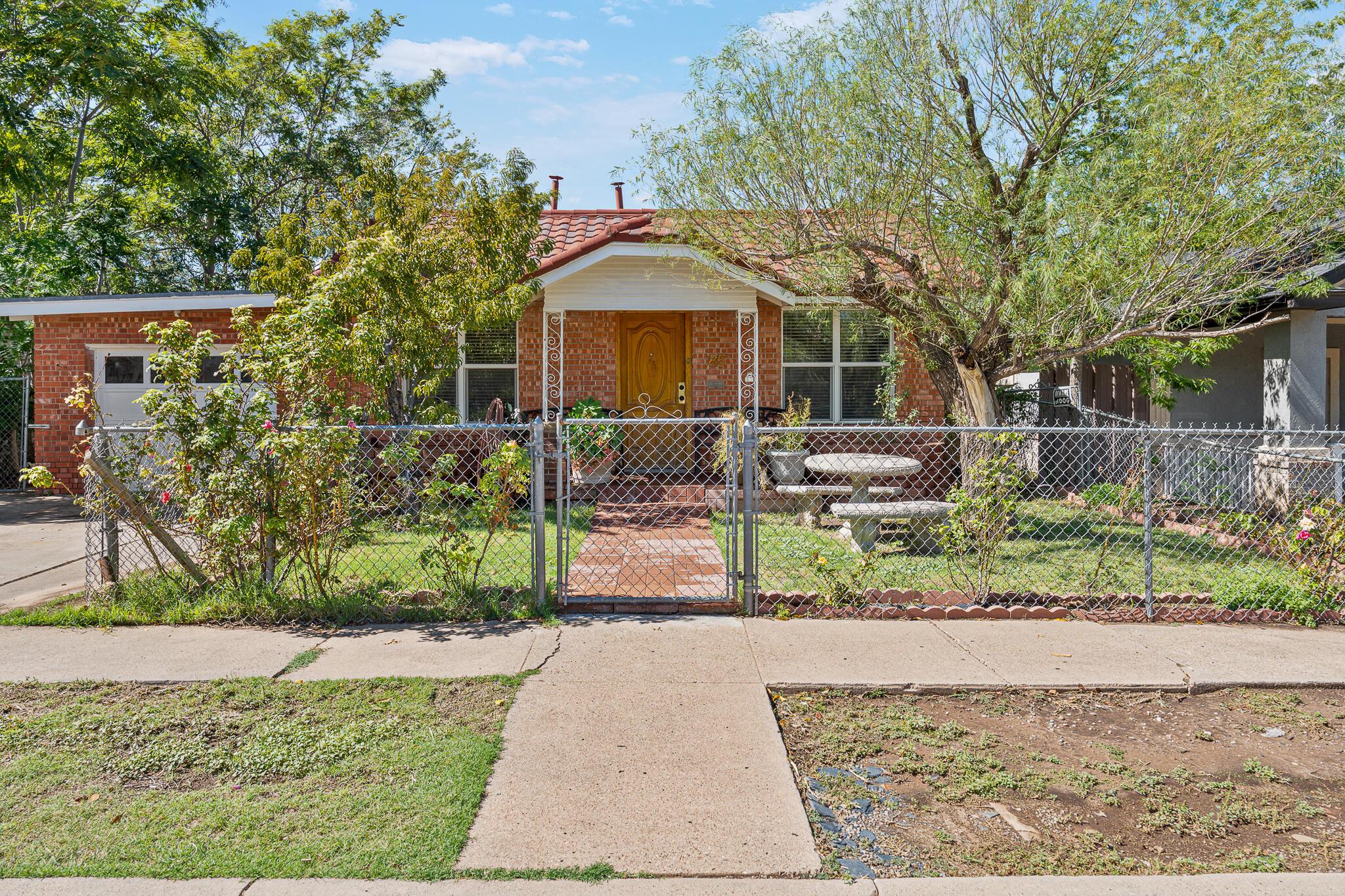 85 N Alabama Street Property Photo 2