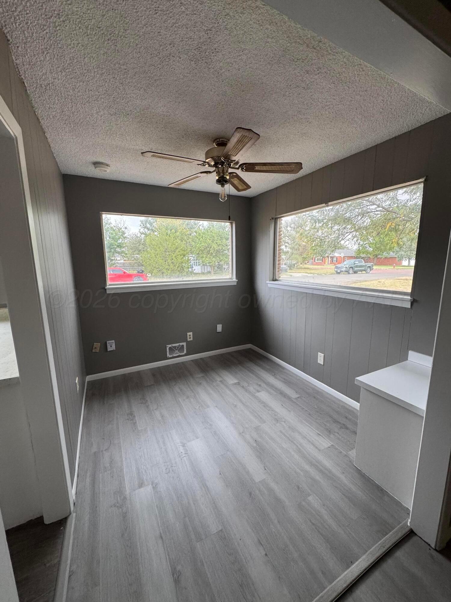 606 15th Street Property Photo 5