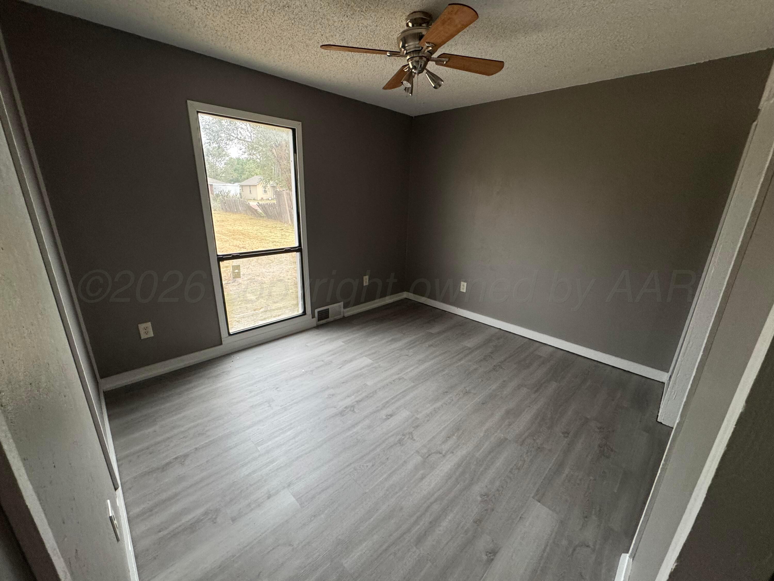 606 15th Street Property Photo 9
