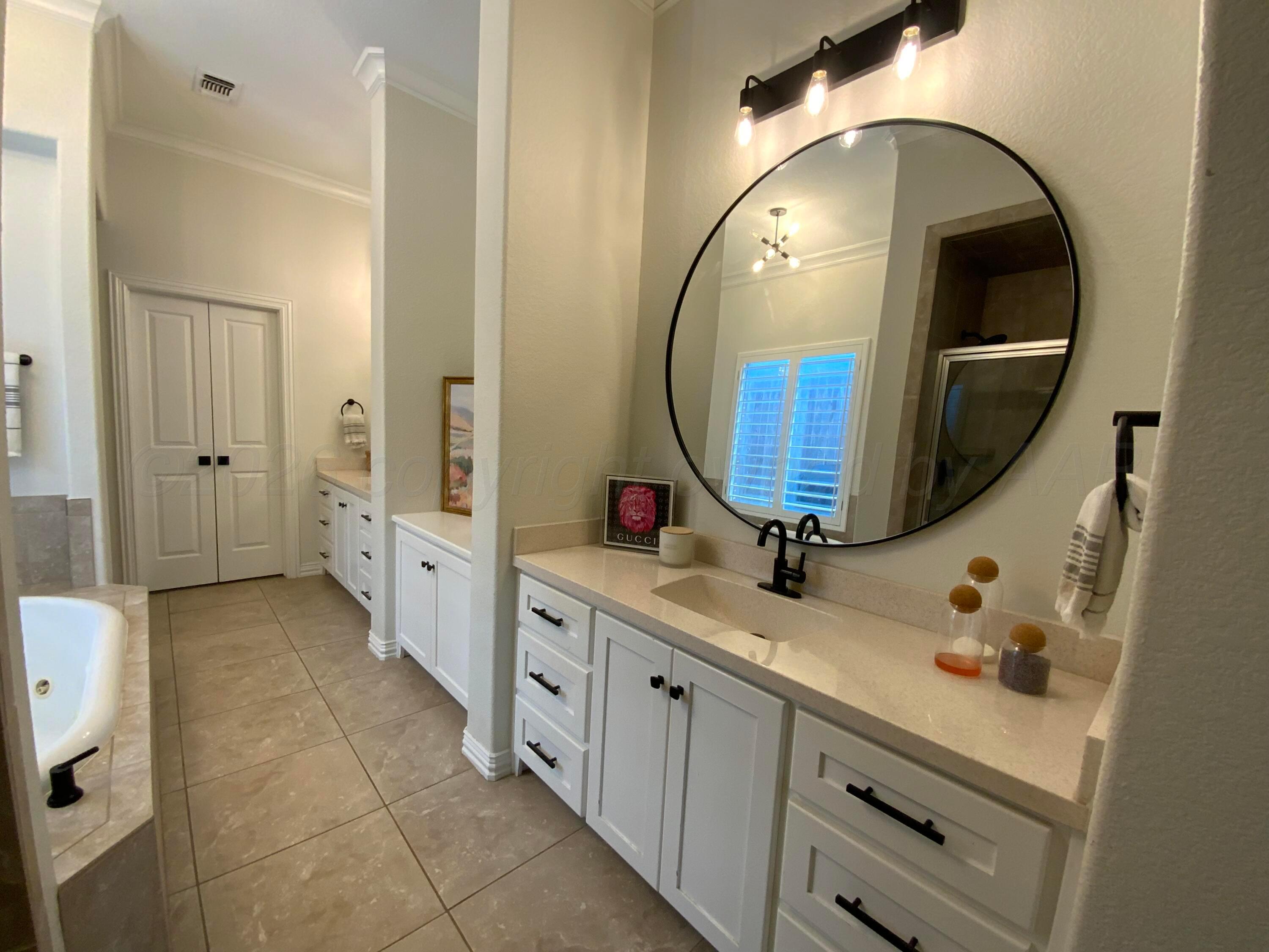 9102 Gaston Avenue Property Photo 4