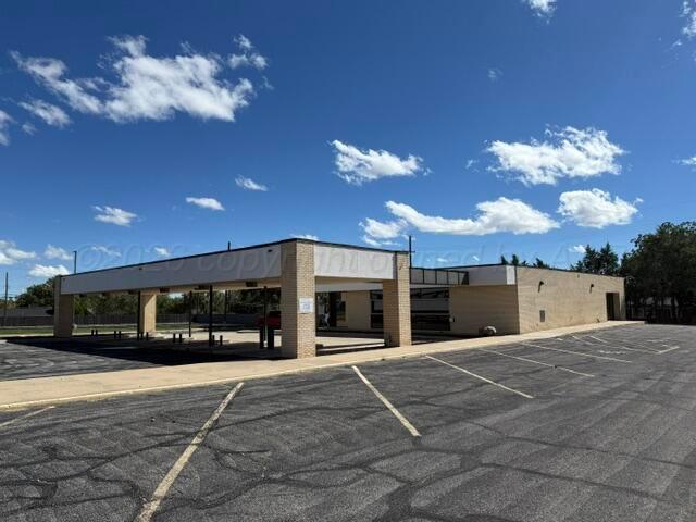 1619 Pecos Street Property Photo 3