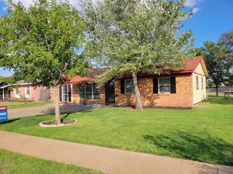 1031 Sunrise Drive Property Photo 1