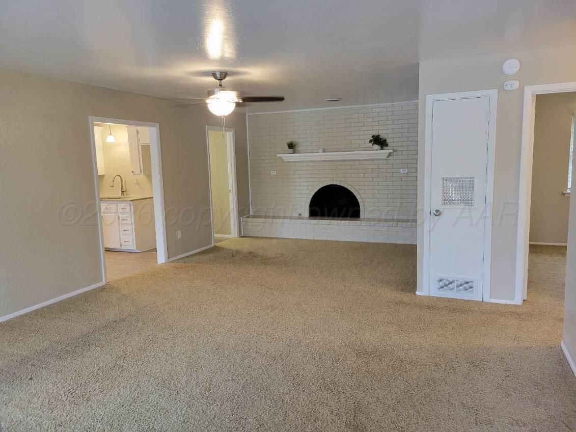 1031 Sunrise Drive Property Photo 2
