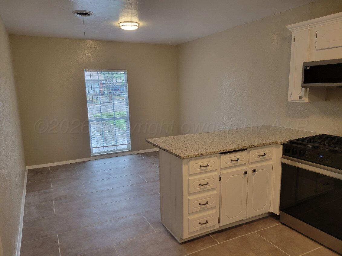 1031 Sunrise Drive Property Photo 6