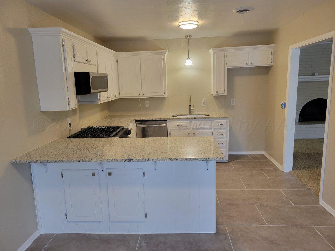 1031 Sunrise Drive Property Photo 7