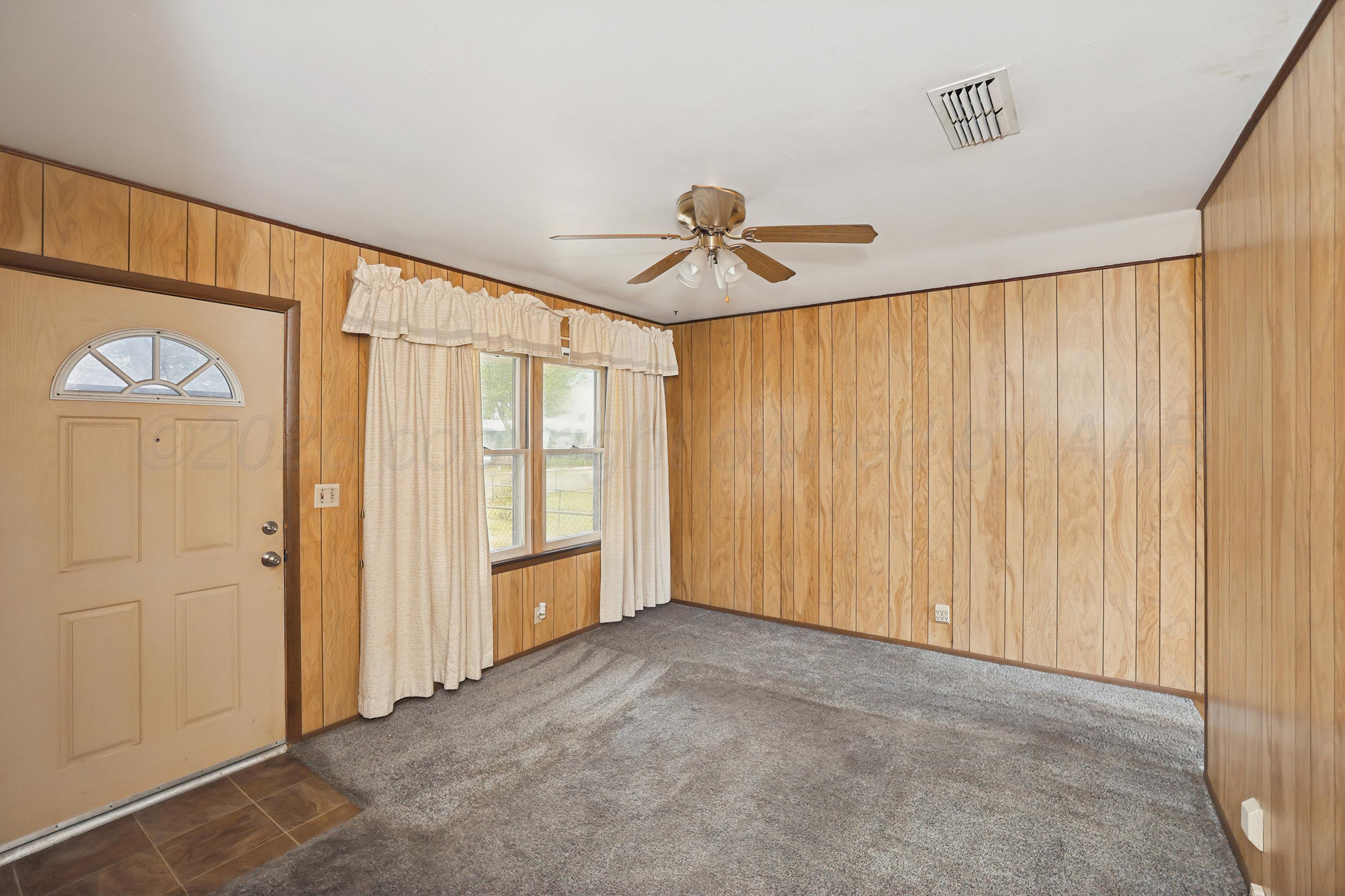4305 Se 16th Avenue Property Photo 4