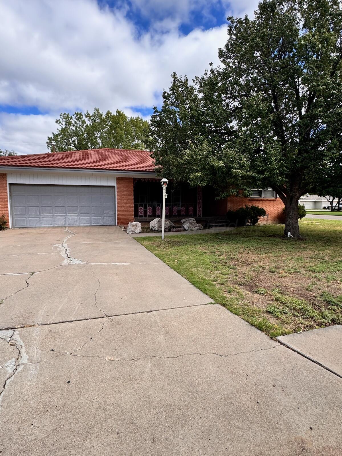 3917 Lynette Drive Property Photo 1