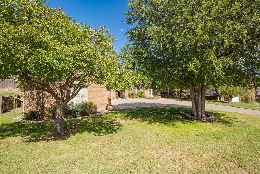 6300 Cedar Hollow Drive Property Photo 3