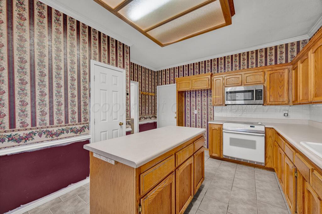 6300 Cedar Hollow Drive Property Photo 10
