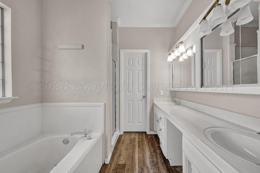 6300 Cedar Hollow Drive Property Photo 18