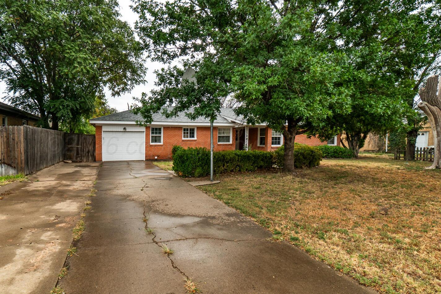 1823 S Virginia Street Property Photo 2