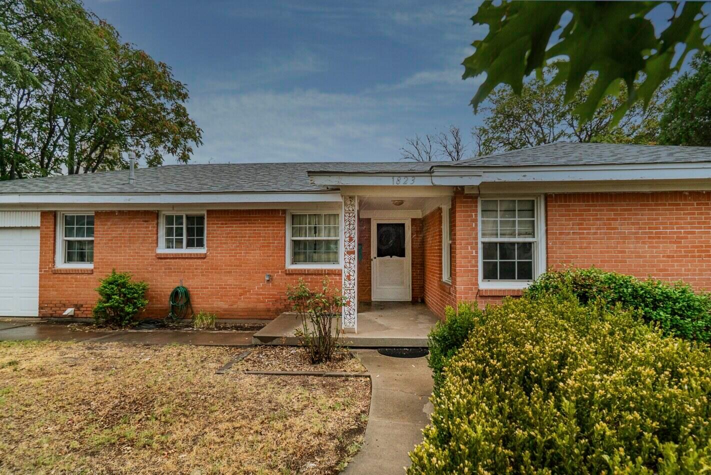 1823 S Virginia Street Property Photo 3