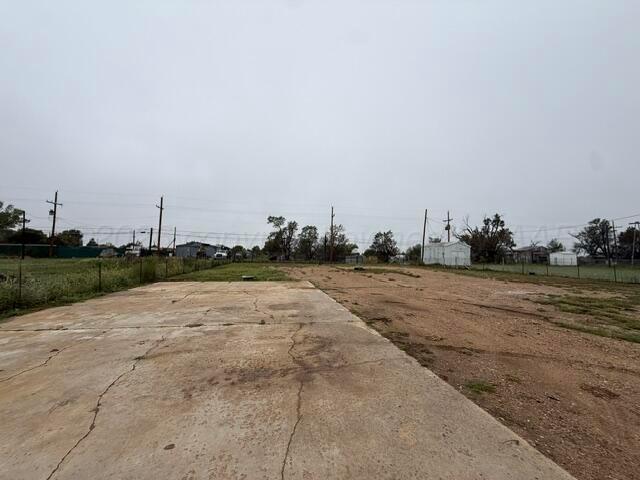 832 S Cuyler Street Property Photo 3